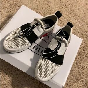 Steve Madden Sneakers